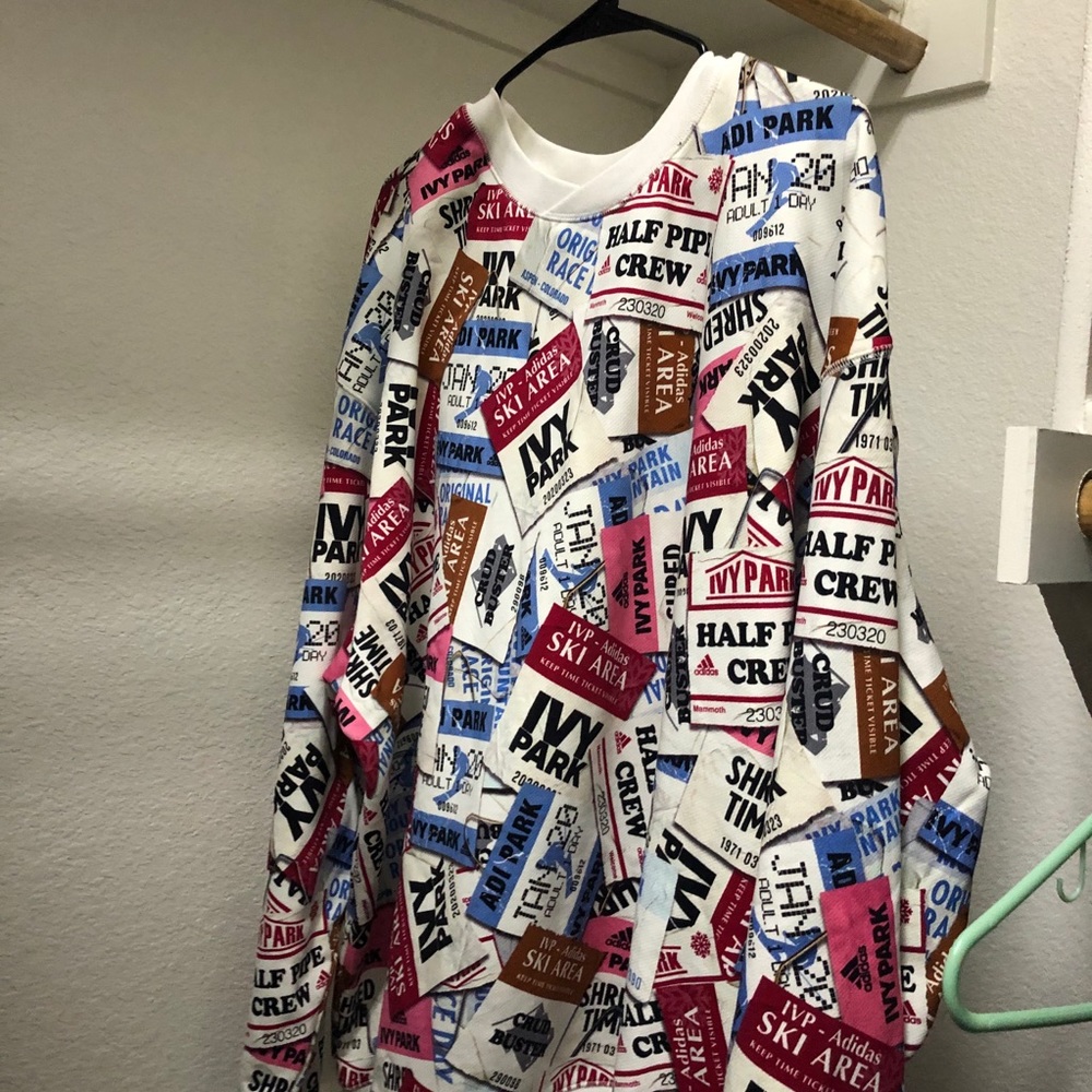 Ivy Park Icy Park Ski Tag Sweatshirt